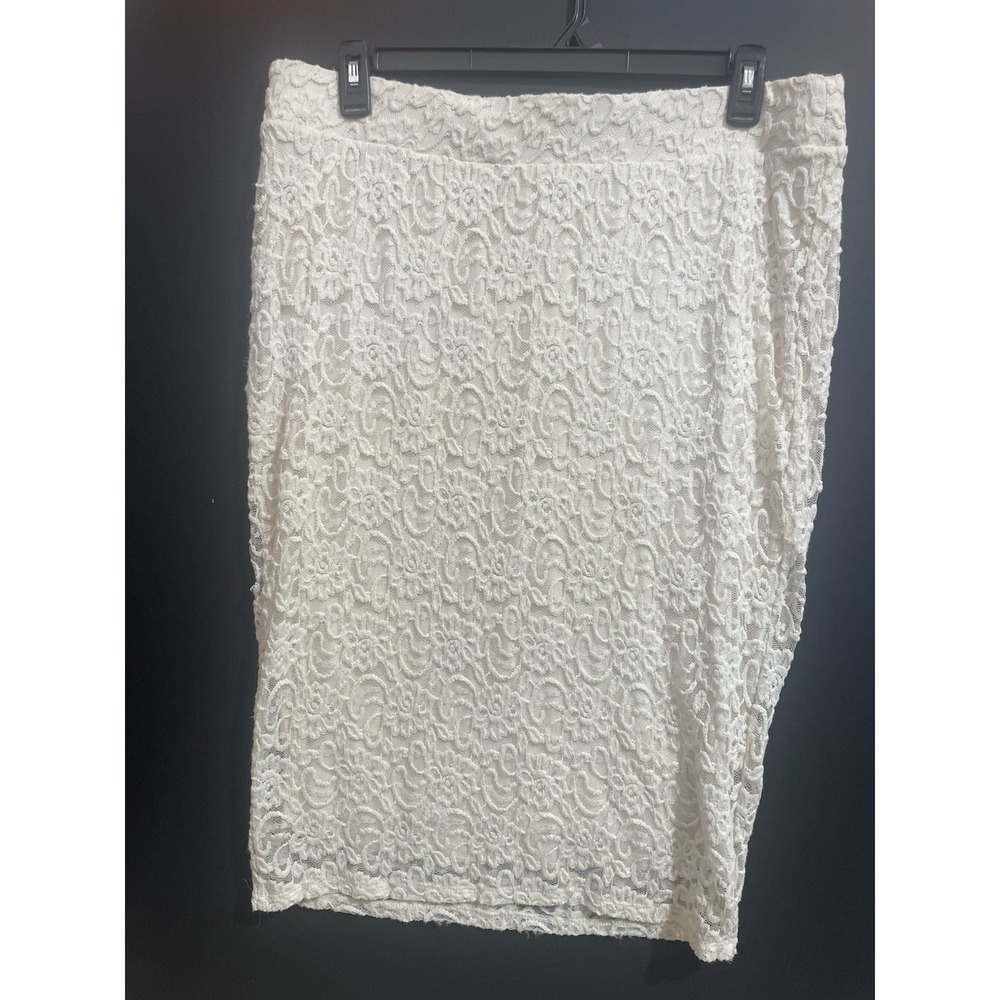 Torrid Woman's‎ Lace Pencil Skirt Cream 1